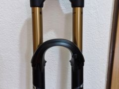 FOX 38 Performance Grip 180mm 29&quot;