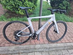 Canyon Roadlite:ONfly CF 9 LTD
