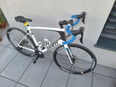 Giant Defy