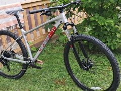 Marin bobcat trail 4, alu rám veľ L, kolesá 29