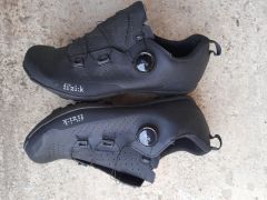 Fizik Terra Atlas tretry, čierna, EU 42.5
