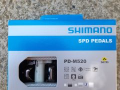 Shimano Pd-M520 nášľapné pedále, strieborná, biele