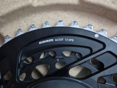 Sram Force AXS D2 prevodníky s Quarq wattmetrom 46/33T
