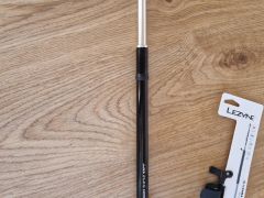 Lezyne Road Drive minipumpa, Black/Hi Gloss Large