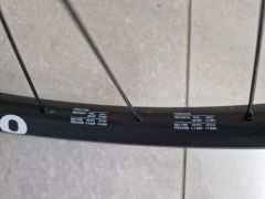 Predám kolesá DT Swiss XR 1700