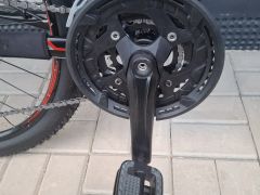 Predám Merida Crossway 300 28 er/Lko-19"-48cm/3x9