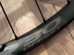 Kolesá RaceFace Ar30 Offset