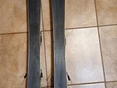 Predám detské lyže Head 97 + lyžiarky