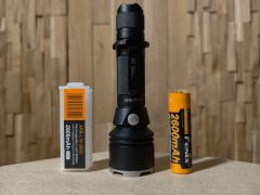Fenix Tk22 + Fenix 18650 2600mAh