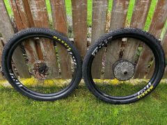 2022 Mondraker Raze Carbon RR