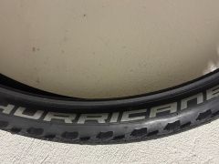 Hurricane 27.5 x 2.0  dva kusy