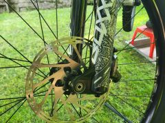 Sjezdové downhill kolo mondraker summum