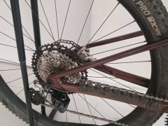 Predam jednu sezonu jazdeny celoodpruzeny bicykel velkost S, vaha cca 9kg