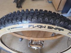 Enduro plast, Vee Tire, Flow Snap,29x2.6