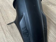 Fox Racing Shox Float 36 / 38  Mud Guard