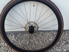 Predam kolesá Acid RA2 (Cube)