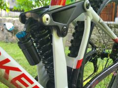 Sjezdové downhill kolo mondraker summum