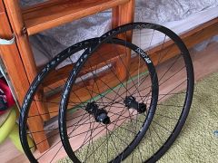 Predám Nové nejazdené kolesá Mullet SET zhodené z nového bajku DT Swiss E 1900 Spline -E-Line