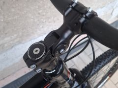 Predám Merida Crossway 300 28 er/Lko-19"-48cm/3x9