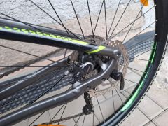 Predám Merida Big Seven 300 27,5er/Xsko-34 cm/2x10, Vzduch
