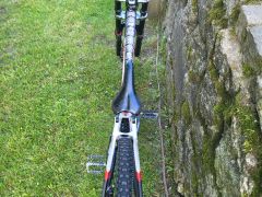 Sjezdové downhill kolo mondraker summum
