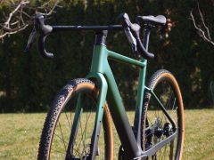 Carbon Gravel Custom 2026, Sram Apex AXS Xplr 1x12, M/L (175-185cm), 8,8 kg