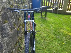 Sjezdové downhill kolo mondraker summum
