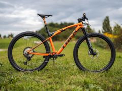 Trek Supercaliber Gen 1 - Factory Orange (vel. L)