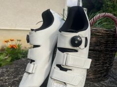 DHB karbonove cestne tretry