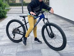 Trek Marlin 6 Hex Blue to Deepdark Blue 2023