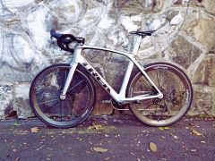 Trek Madone Aero 1x13 - 6,8 kg Špičkový aero špeciál bez kompromisov