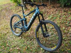 Elektrobicykel Scott Eride 920, Bosch, Najazd 1800km