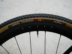 Cervelo Aspero Force eTap AXS 1 + Hunt kolesá s doživotnou zárukou