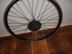 Zadné Koleso 26 er. + Kazeta 9 speed.