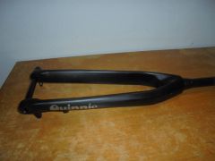 Karbon Tapered Pevna os 15x100 mm. 26 er.