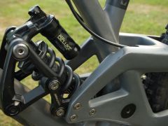 Evil Insurgent V3 MX // XL