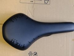Predam sedlo Fizik Antares R5