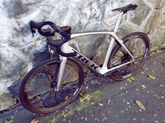Trek Madone Aero 1x13 - 6,8 kg Špičkový aero špeciál bez kompromisov