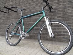Klein Attitude Emerald