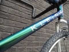 Klein Attitude Emerald