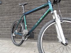 Klein Attitude Emerald