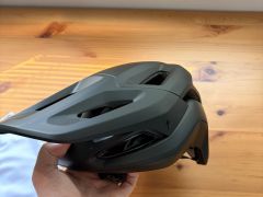 Přilba Specialized Ambush 2