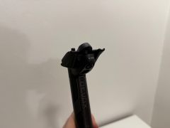 Karbonová sedlovka Devox 27.2 mm 300 mm