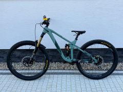Cube stereo 170