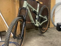 Zľava Commencal meta custom