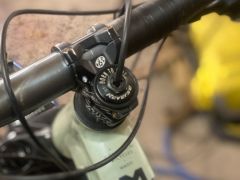 Zľava Commencal meta custom