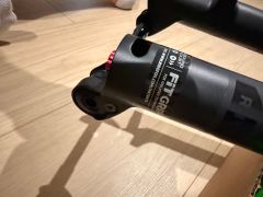 FOX 32 Float Rhythm Grip 3-Modes, 15x110mm