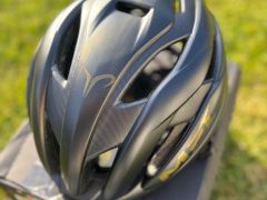 MET Trenta 3K Carbon Mips