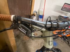 Zľava Commencal meta custom