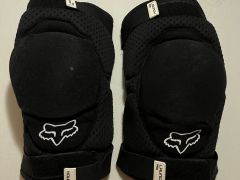 Fox chrániče kolien